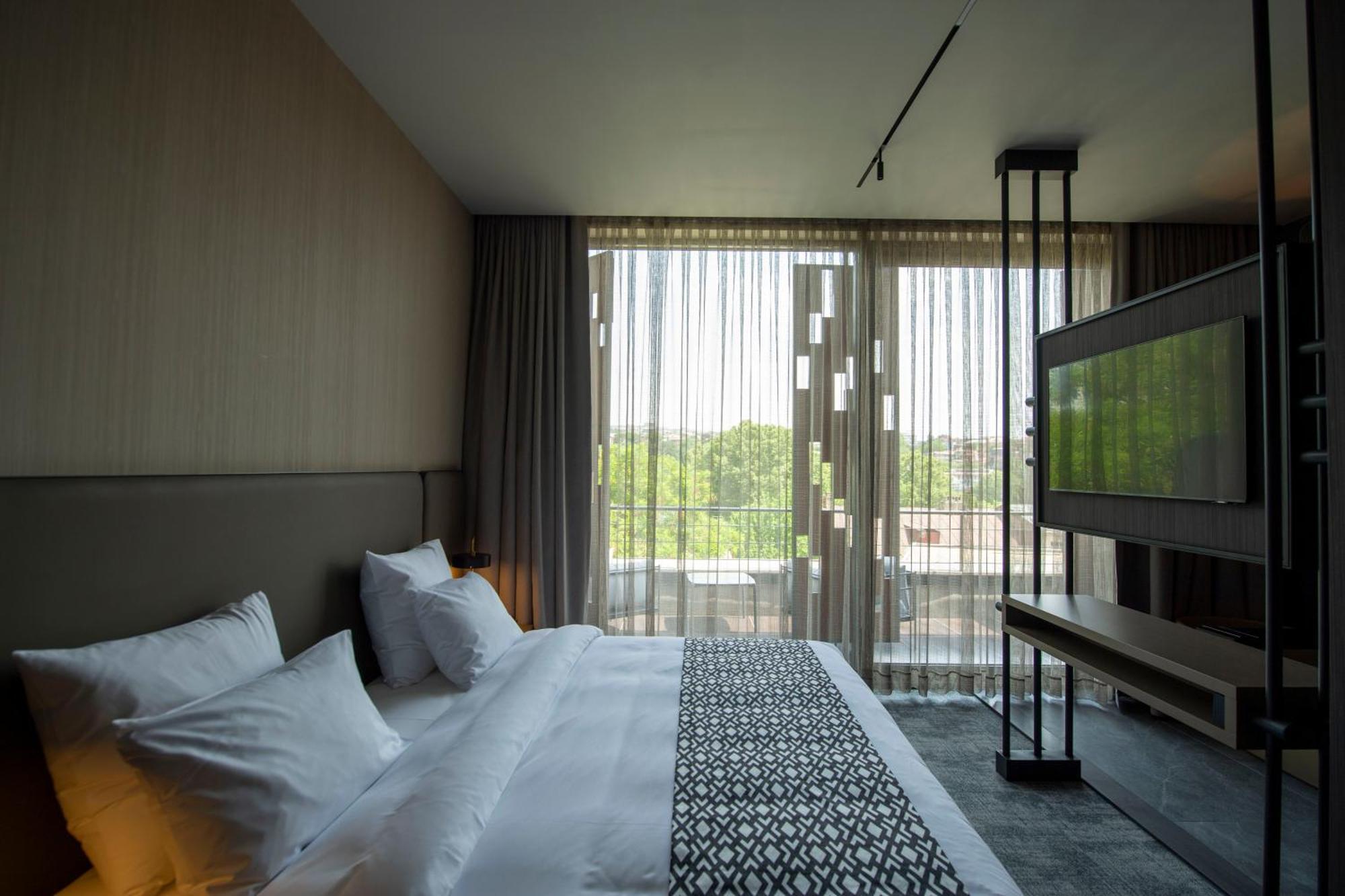 Qarvasla 5* Tbilisi