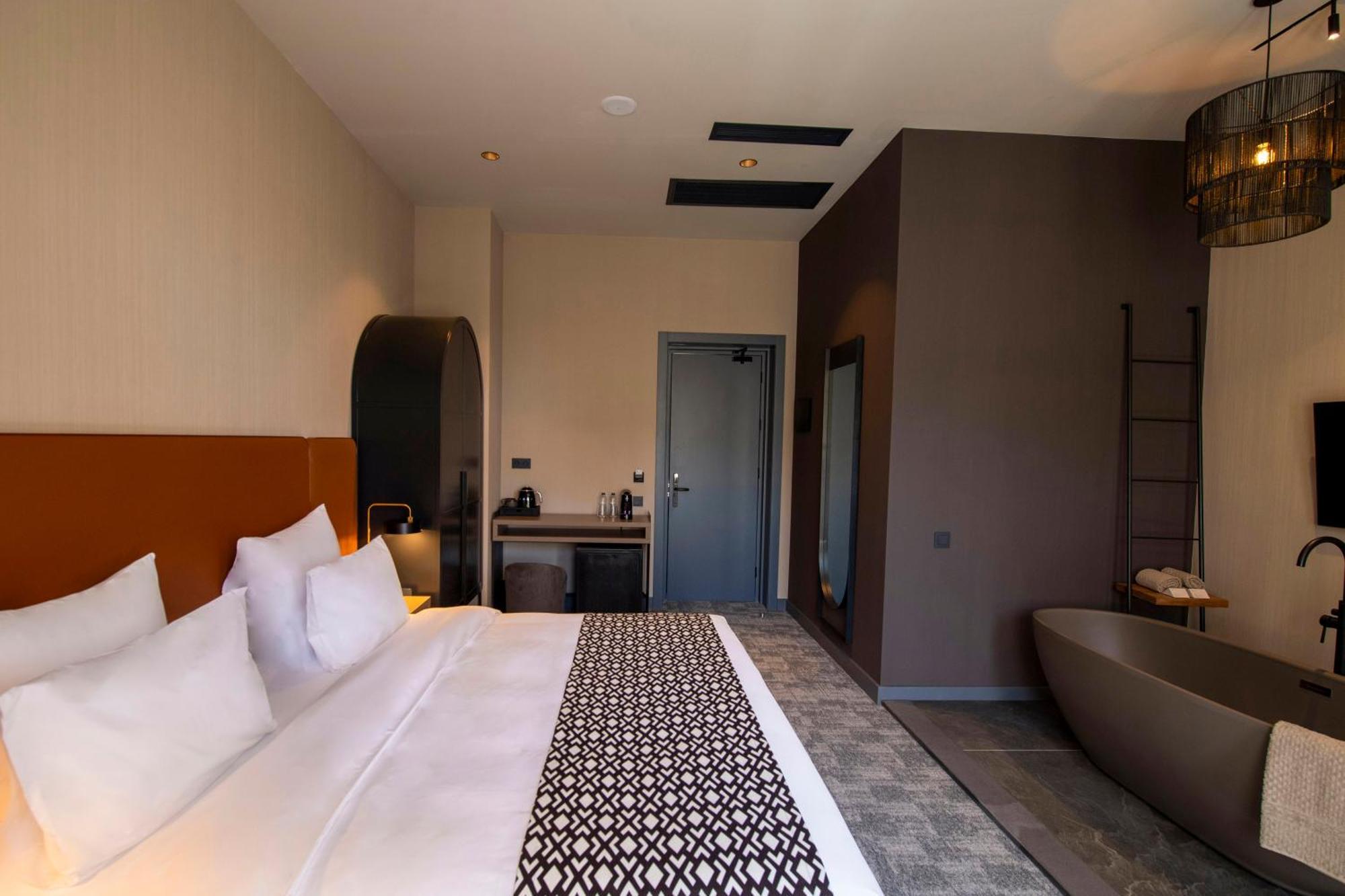 Qarvasla 5* Tbilisi