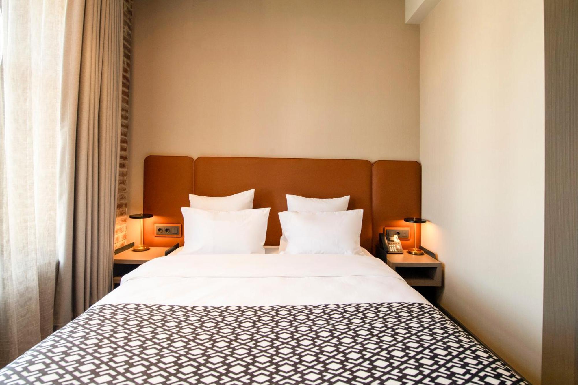 Qarvasla 5* Tbilisi