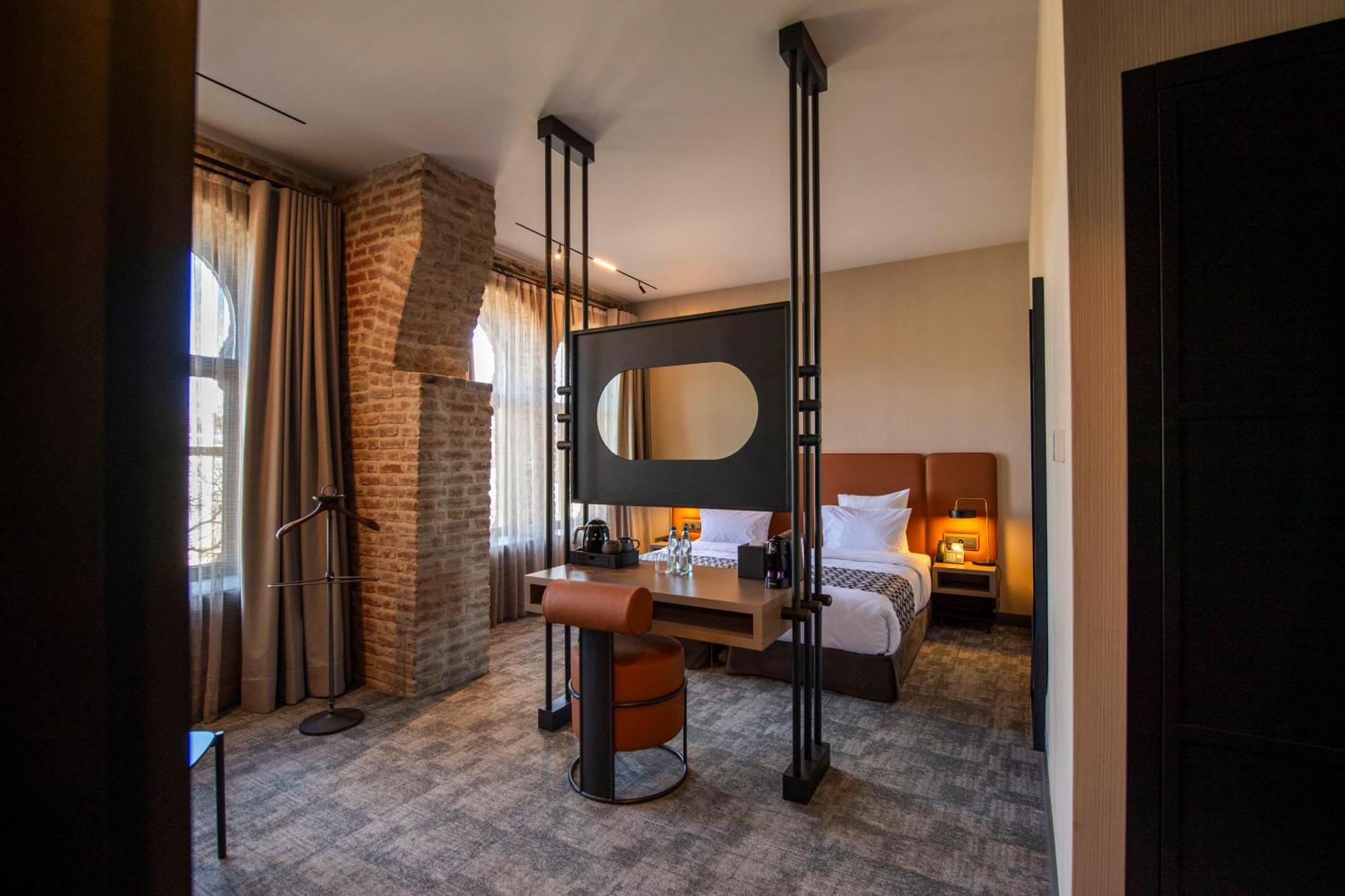 Hotel Qarvasla 5*