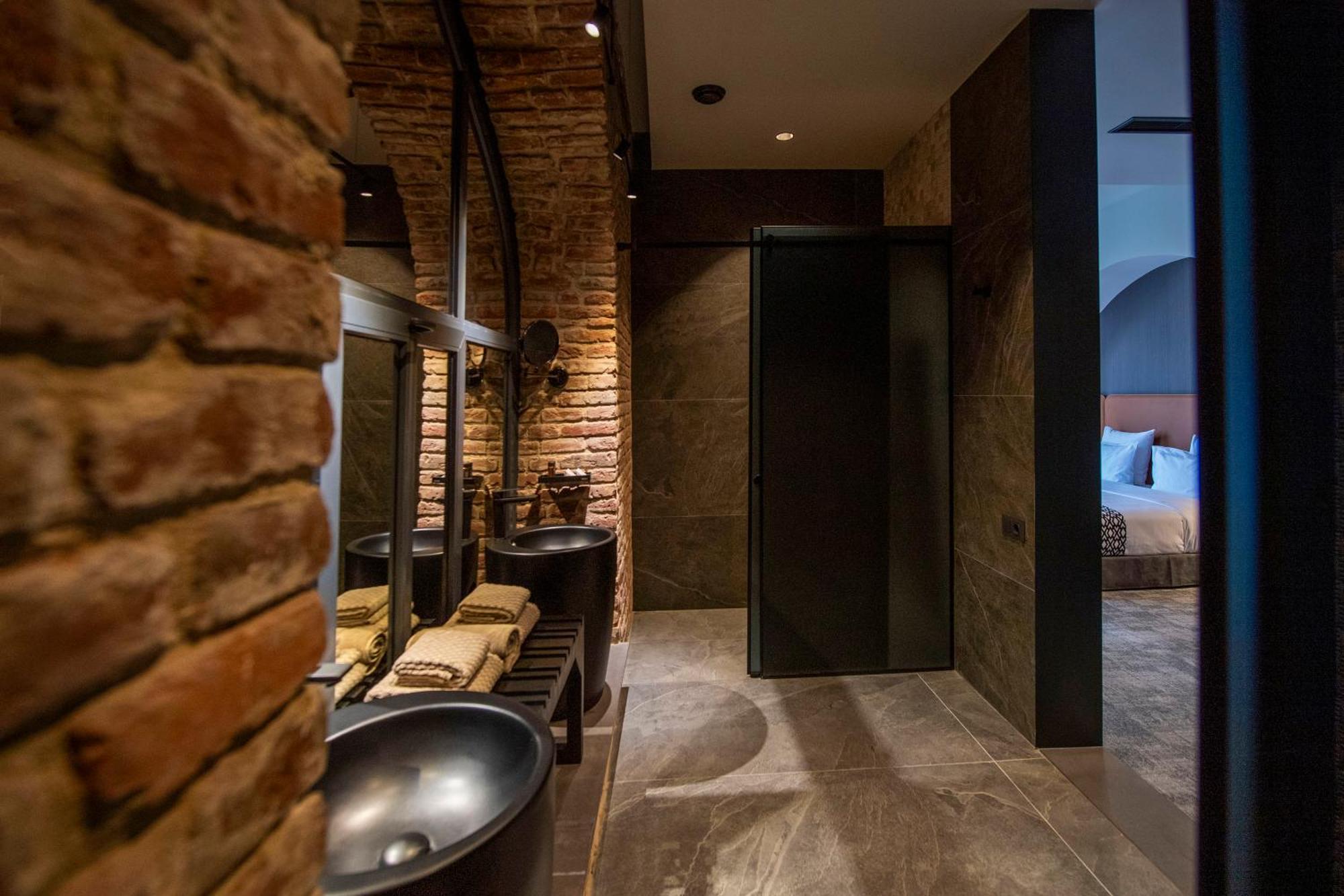 Qarvasla Otel 5*